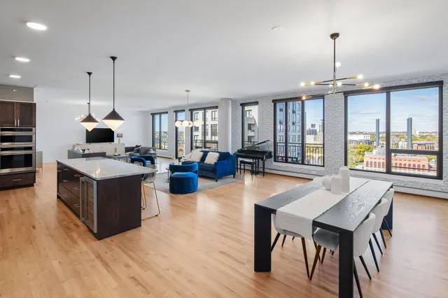 $1,295,000 | 1240 South 2nd Street, Unit 1226, Minneapolis, MN 55415