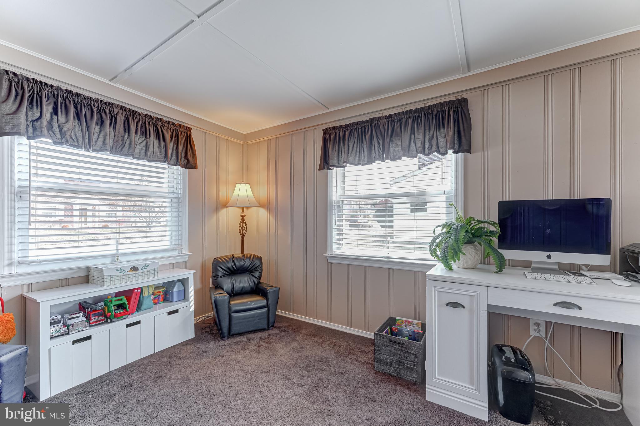 340 Sedgewood Road Springfield, PA 19064 - Photo 16 of 39 Side room great for home office or playroom