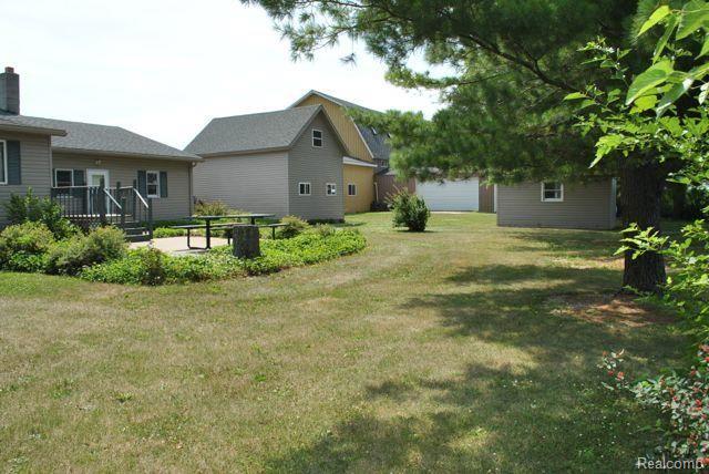 6649 Far Road Dundee, MI 48131 - Photo 17 of 21 DSC_0343.jpg
