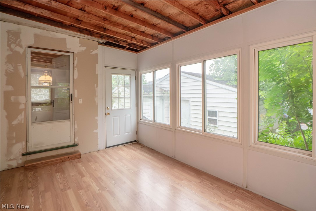815 Broad Avenue Northwest Canton, OH 44708 - Photo 18 of 37 Enclosed Back Porch