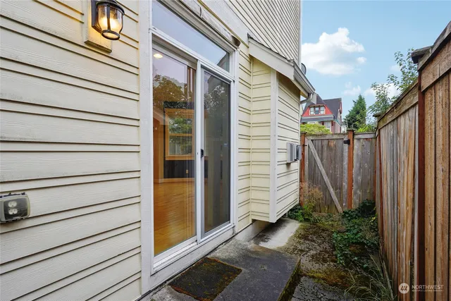 $649,900 | 403 North I Street, Tacoma, WA 98403