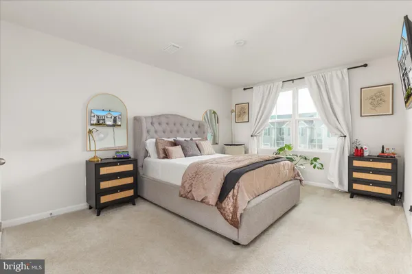 $270,000 | 130 Calais Place, Hedgesville, WV 25427