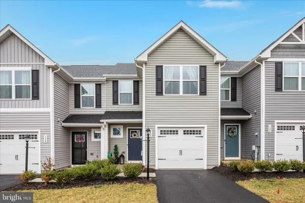 $270,000 | 130 Calais Place, Hedgesville, WV 25427