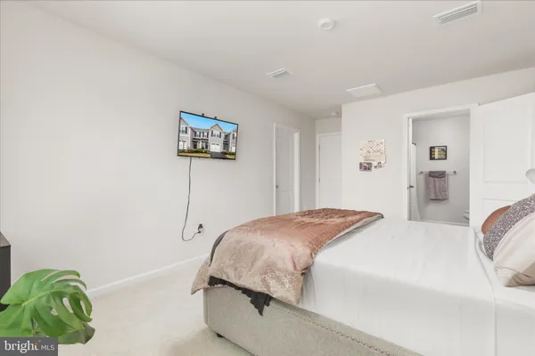 $270,000 | 130 Calais Place, Hedgesville, WV 25427