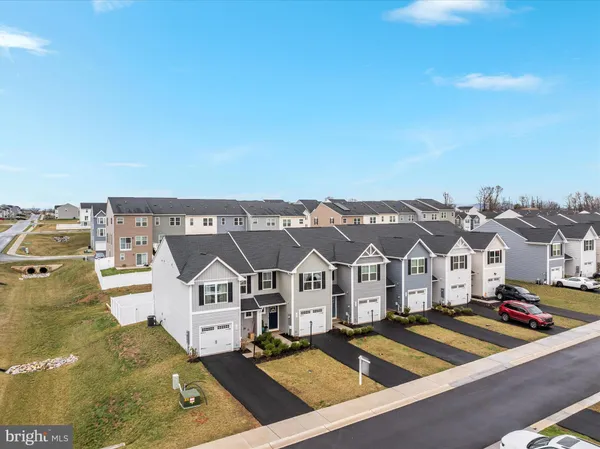 $270,000 | 130 Calais Place, Hedgesville, WV 25427