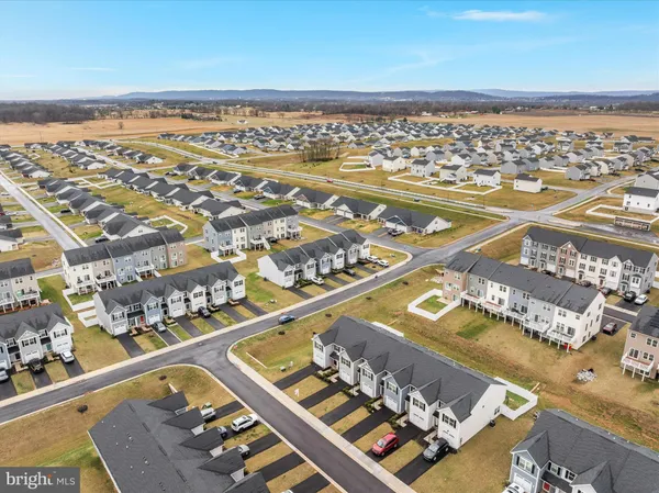 $270,000 | 130 Calais Place, Hedgesville, WV 25427