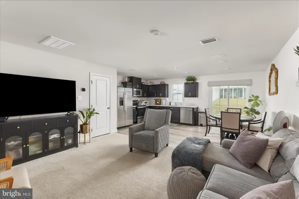 $270,000 | 130 Calais Place, Hedgesville, WV 25427