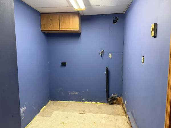 $130,000 | 410 11th Street Southwest, Willmar, MN 56201