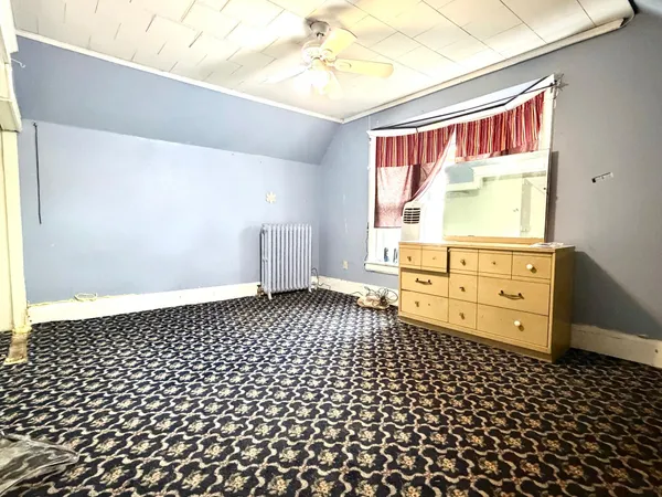 $130,000 | 410 11th Street Southwest, Willmar, MN 56201