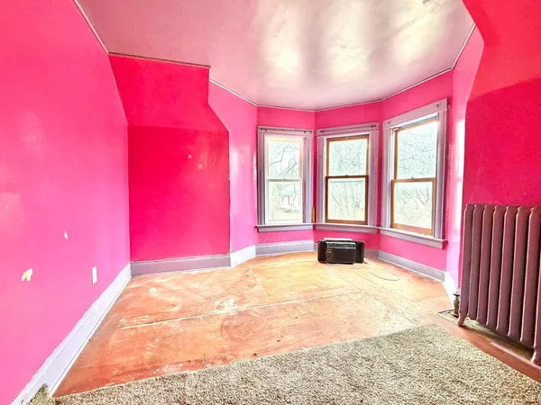 $130,000 | 410 11th Street Southwest, Willmar, MN 56201