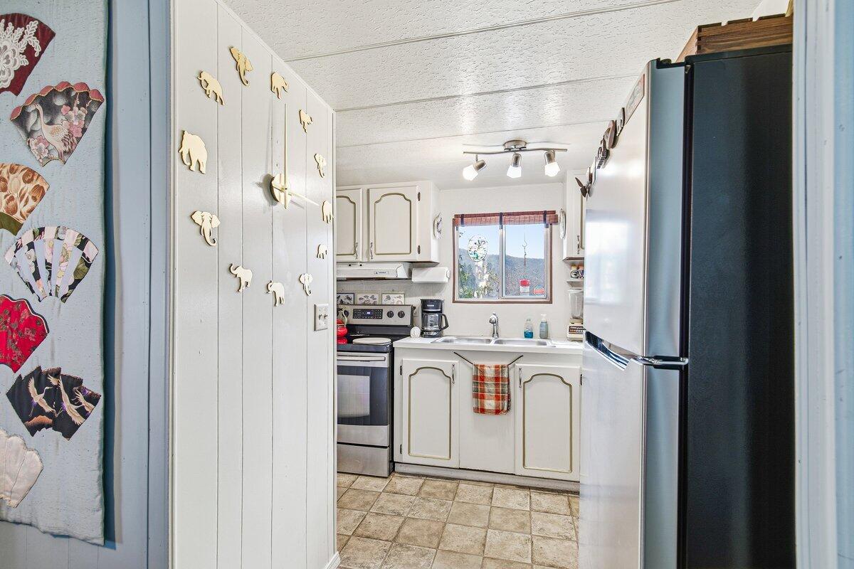 6901 Old Stage Road, Unit 24 Central Point, OR 97502 - Photo 6 of 21