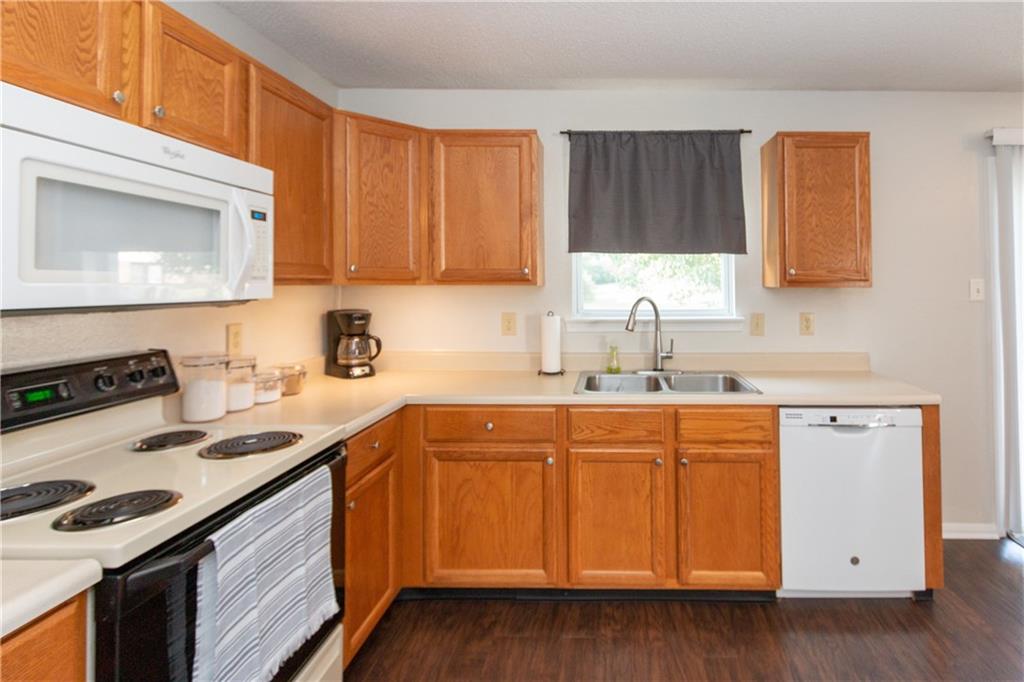 7427 Redcliff Road Indianapolis, IN 46256 - Photo 8 of 21 Gallery Image 8