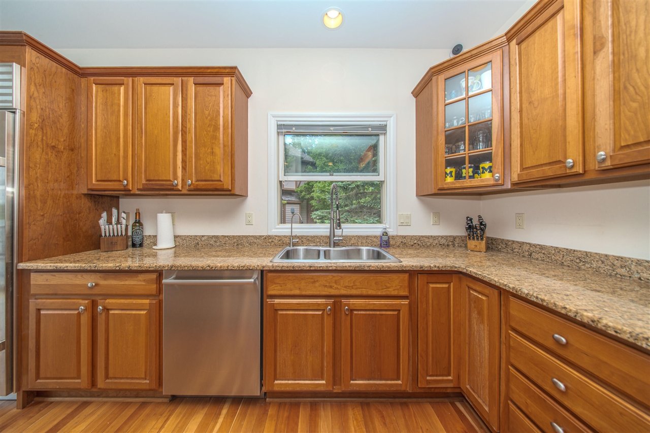 4324 Lohr Road Ann Arbor, MI 48108 - Photo 33 of 77
