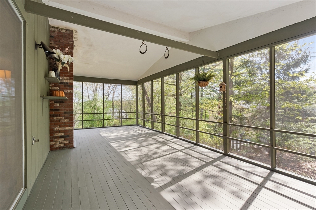 86 Framingham Road Southborough, MA 01772 - Photo 34 of 36