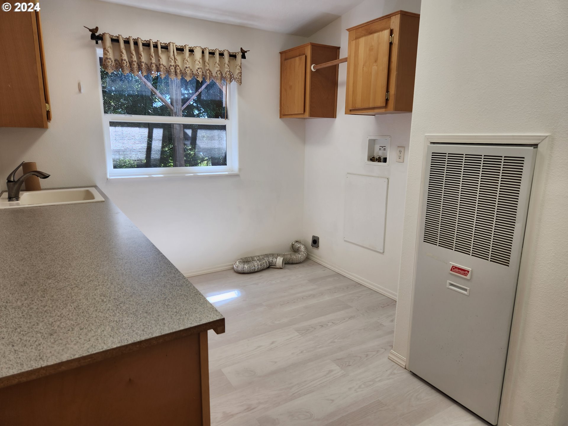 1675 Kristi Loop Lakeside, OR 97449 - Photo 27 of 33 Gallery Image 27