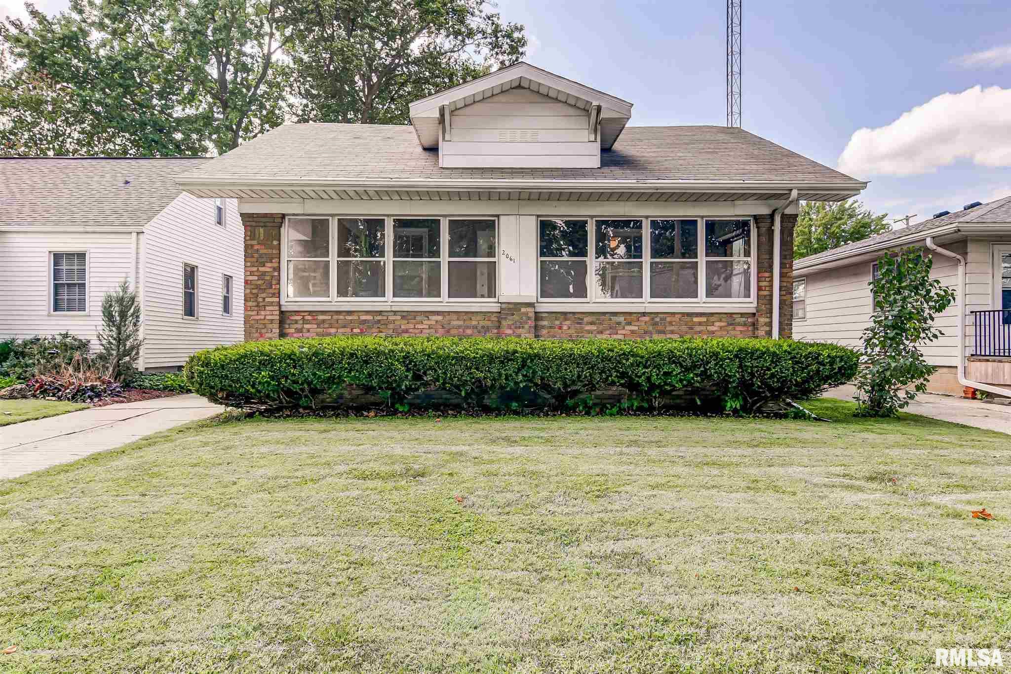 2061 North 7th Street Springfield, IL 62702 - Photo 1 of 31