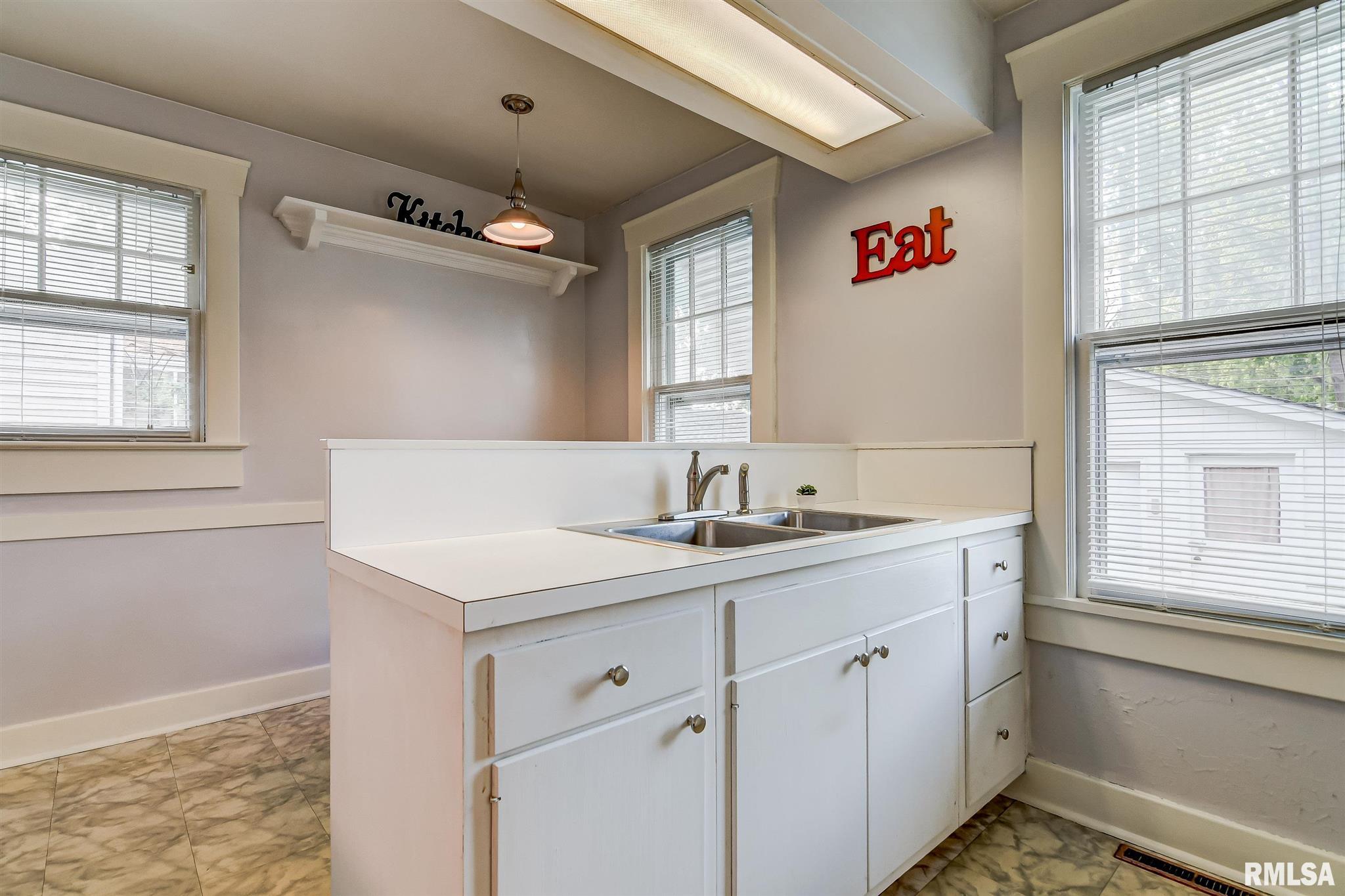2061 North 7th Street Springfield, IL 62702 - Photo 16 of 31