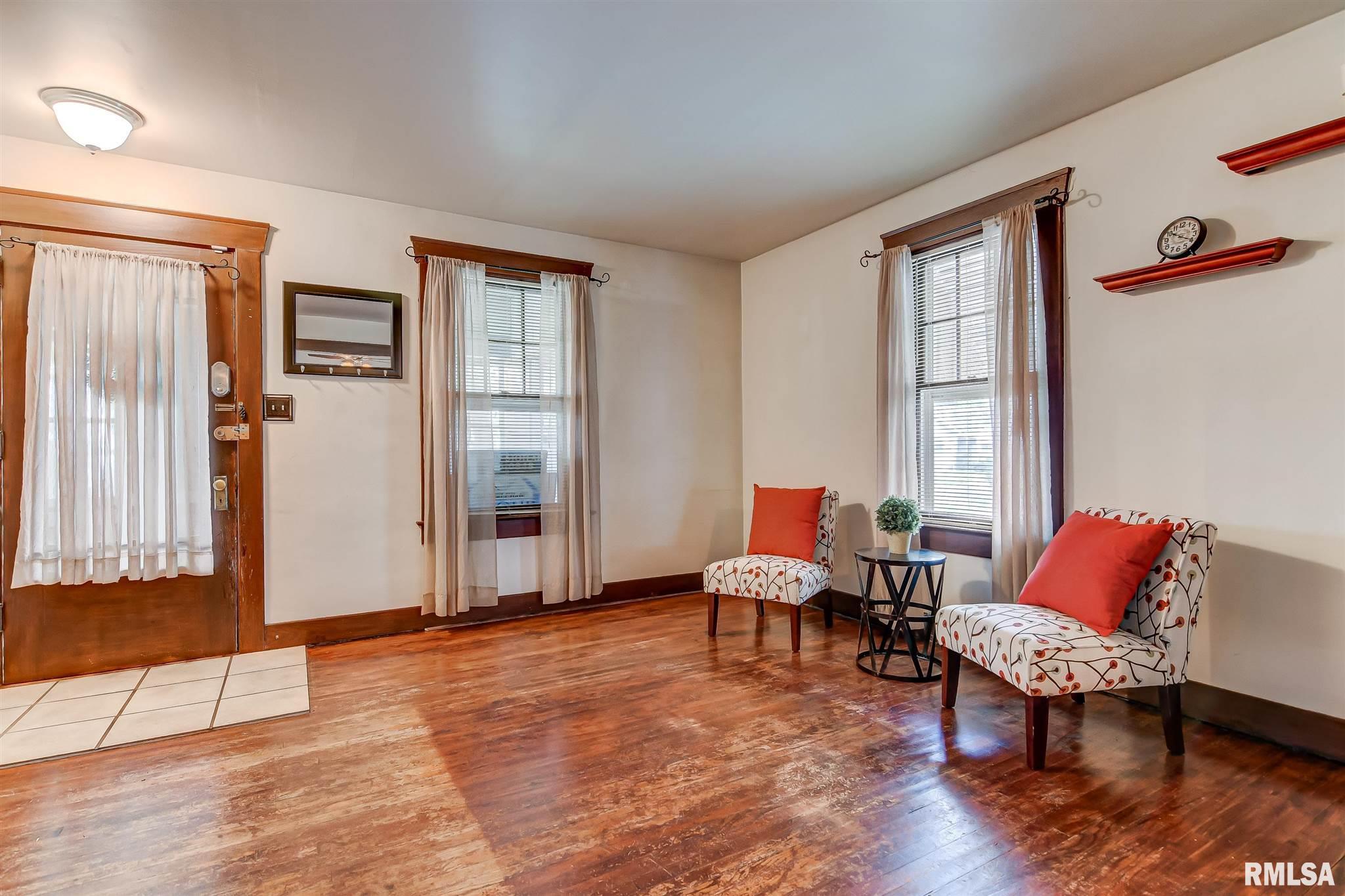 2061 North 7th Street Springfield, IL 62702 - Photo 5 of 31