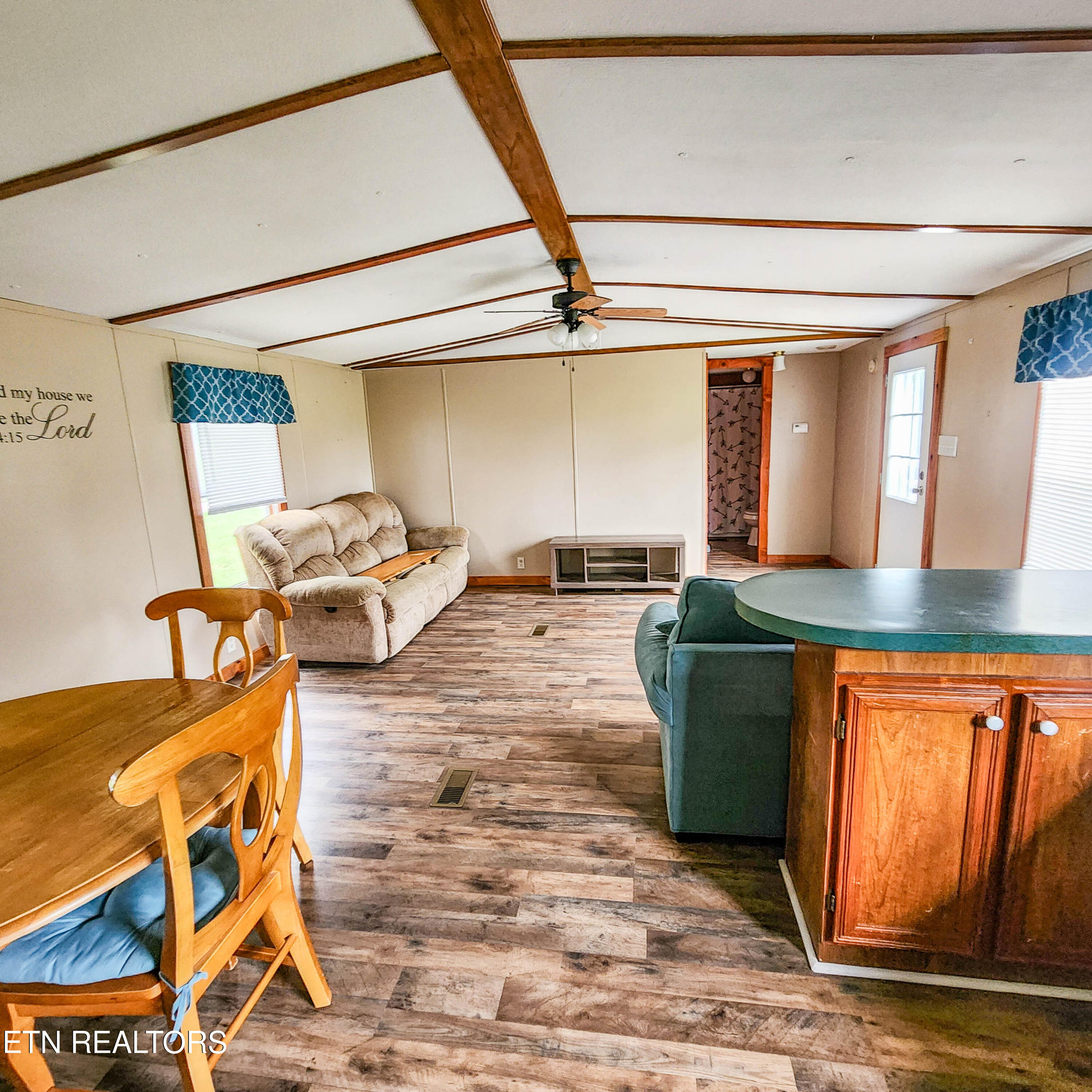 1010 Shirley Road Washburn, TN 37888 - Photo 11 of 27 shirley living kitch