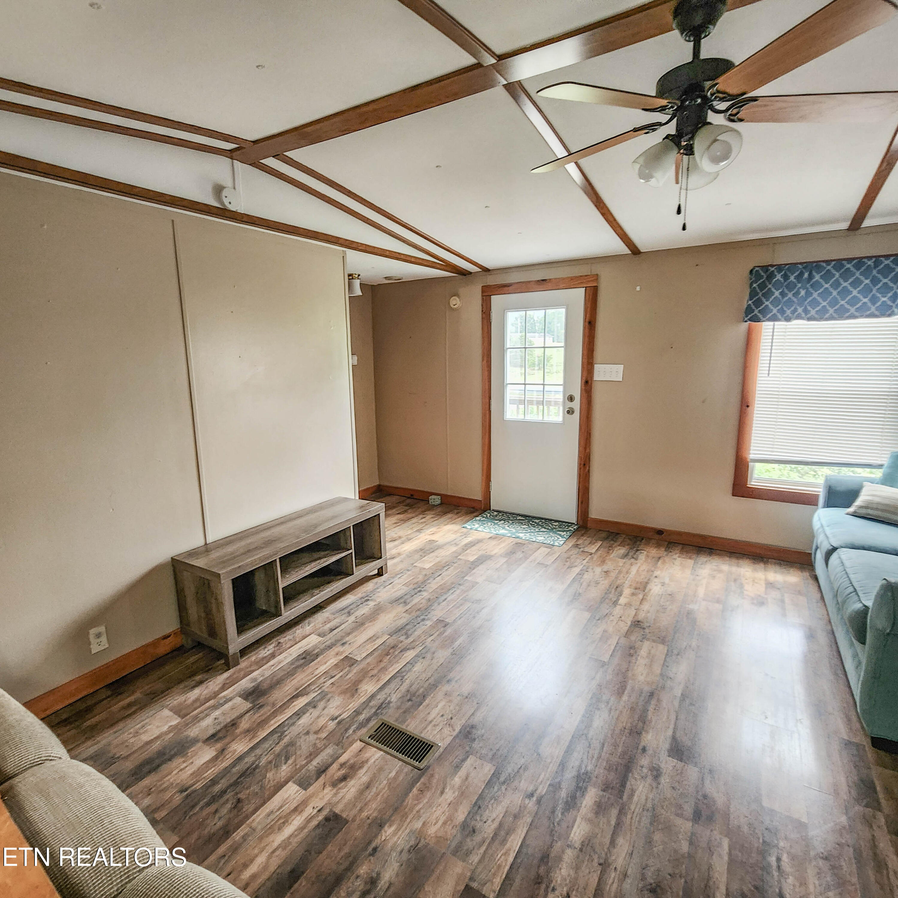 1010 Shirley Road Washburn, TN 37888 - Photo 13 of 27 shirley livingm