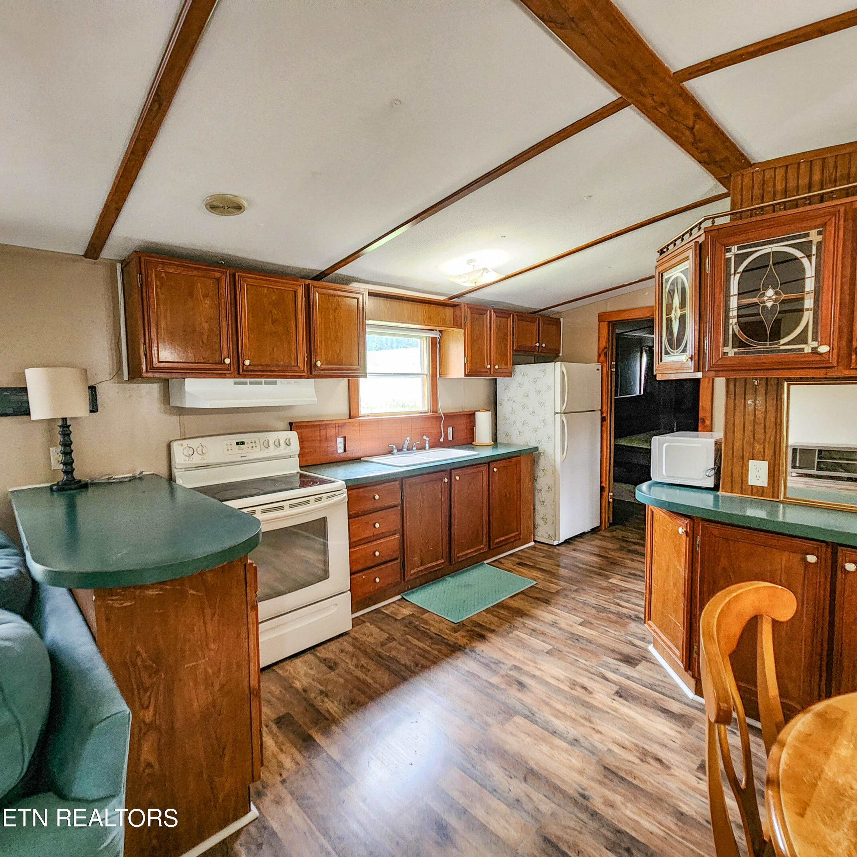 1010 Shirley Road Washburn, TN 37888 - Photo 10 of 27 shirley kitchen