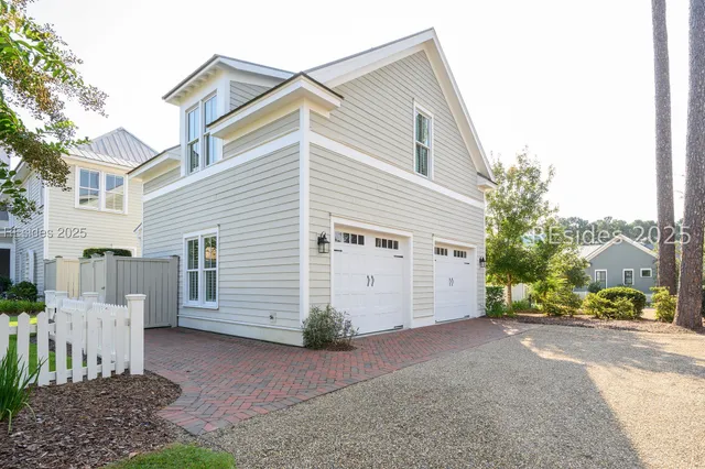 $2,195,000 | 22 Waterfowl Road, Bluffton, SC 29910