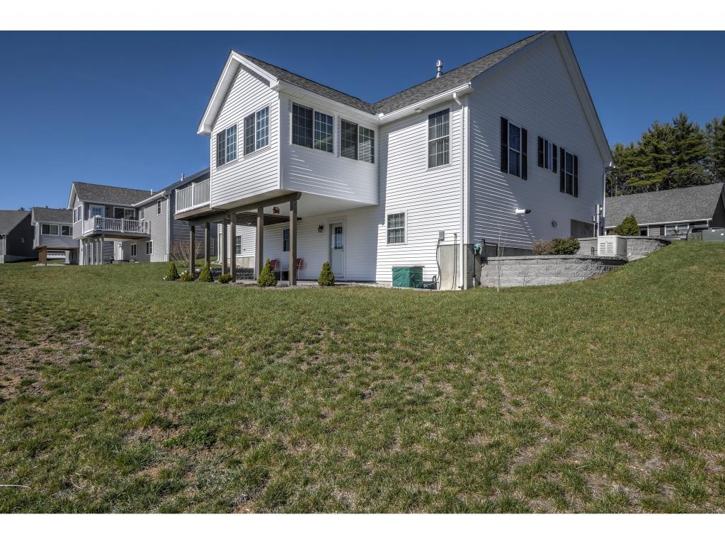 18 Violet Way, Unit 77 Loudon, NH 03307 - Photo 3 of 32 Gallery Image 3