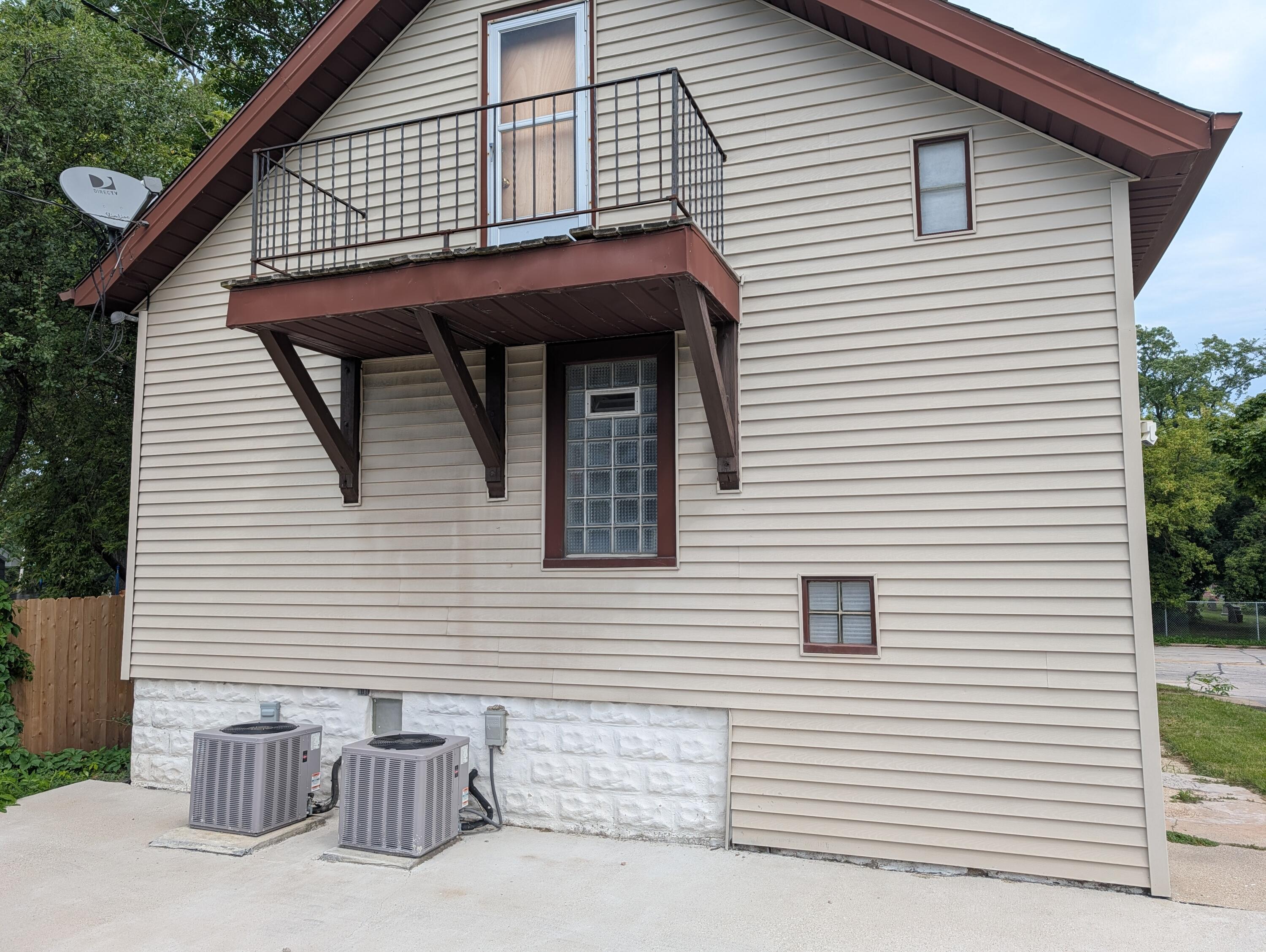 157 North Hawley Road Milwaukee, WI 53213 - Photo 6 of 28 Rear view