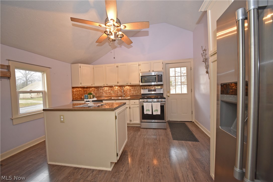 502 West Smith Road Medina, OH 44256 - Photo 6 of 18 Gallery Image 6