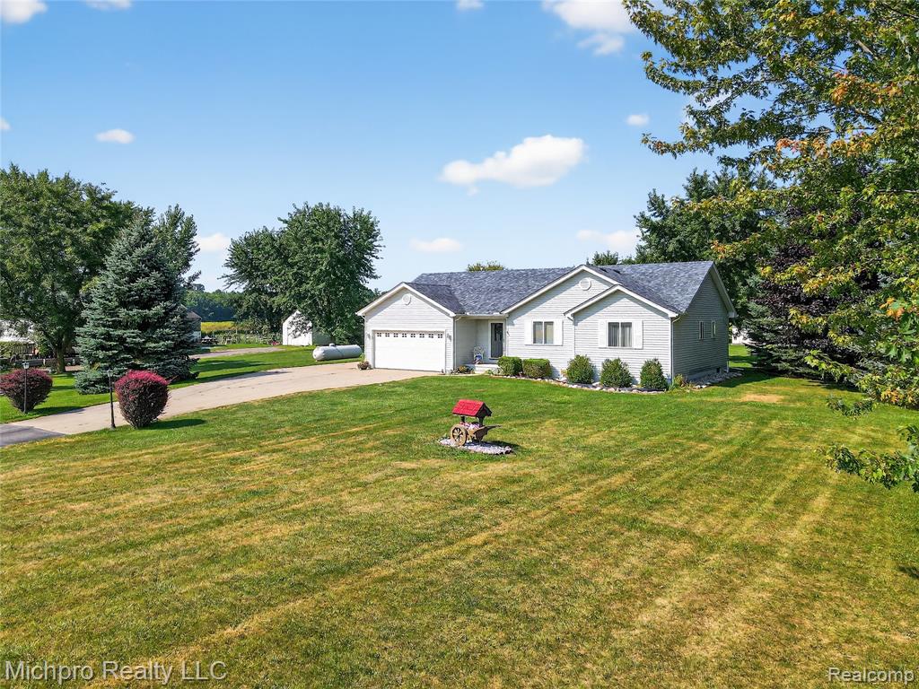 4411 Breen Road Emmett, MI 48022 - Photo 29 of 43