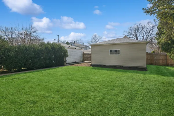 $649,900 | 1580 Florence Avenue, Evanston, IL 60201
