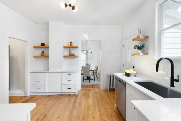 $649,900 | 1580 Florence Avenue, Evanston, IL 60201