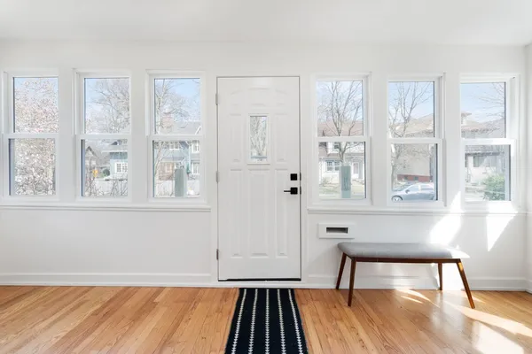 $649,900 | 1580 Florence Avenue, Evanston, IL 60201
