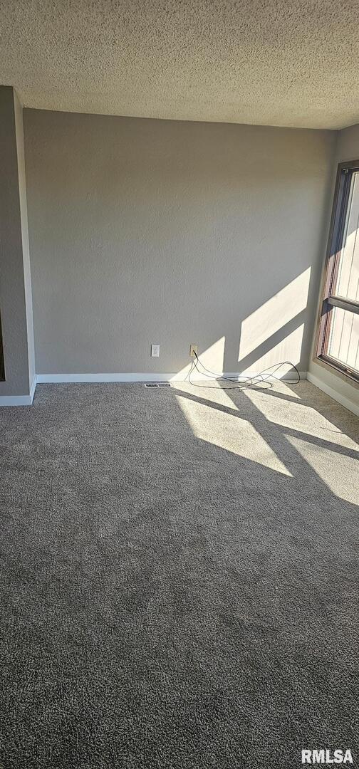 2515 North 3rd Street Clinton, IA 52732 - Photo 16 of 21 a view of empty room