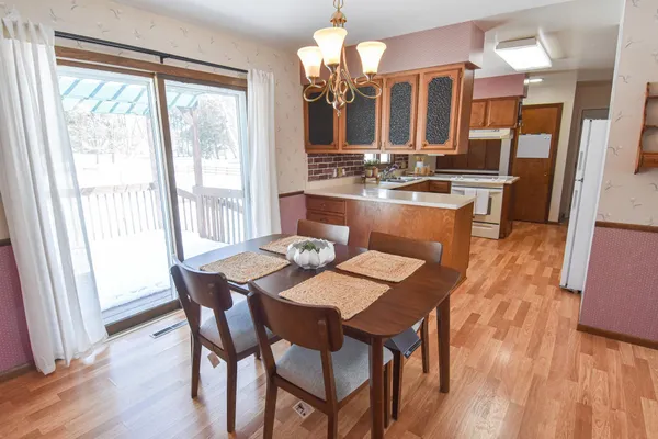 $213,900 | 302 Sherwood Avenue North, Thief River Falls, MN 56701