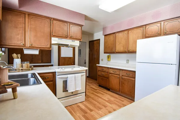$213,900 | 302 Sherwood Avenue North, Thief River Falls, MN 56701