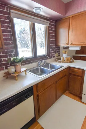 $213,900 | 302 Sherwood Avenue North, Thief River Falls, MN 56701