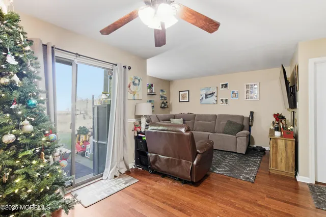 $345,000 | 1902 Breckenridge Place, Toms River, NJ 08755