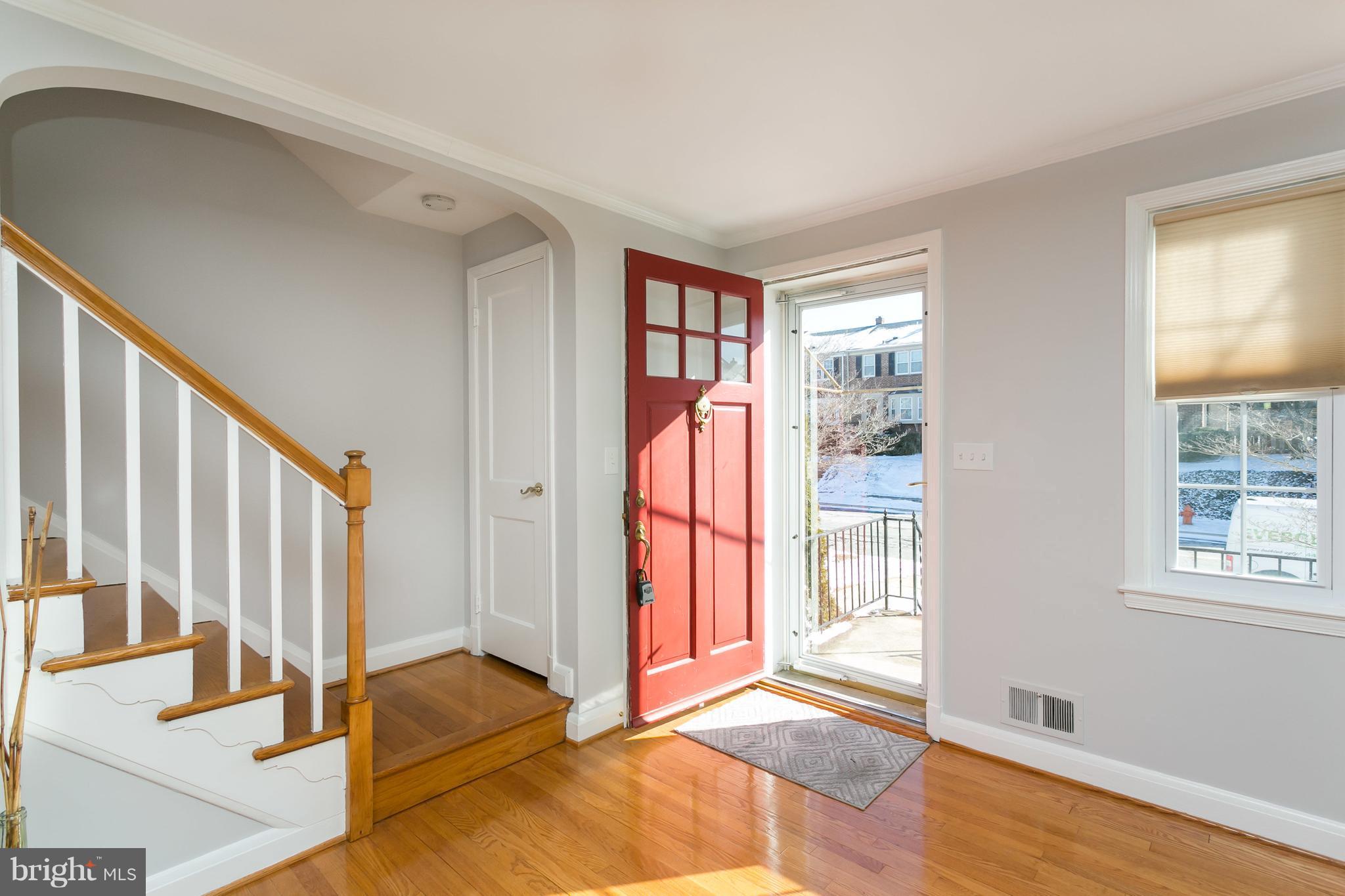 178 Stanmore Road Baltimore, MD 21212 - Photo 2 of 30 Living Room