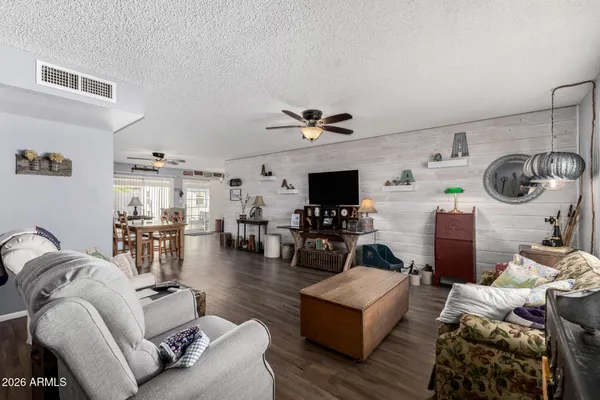 $400,000 | 4152 West Paradise Drive, Phoenix, AZ 85029
