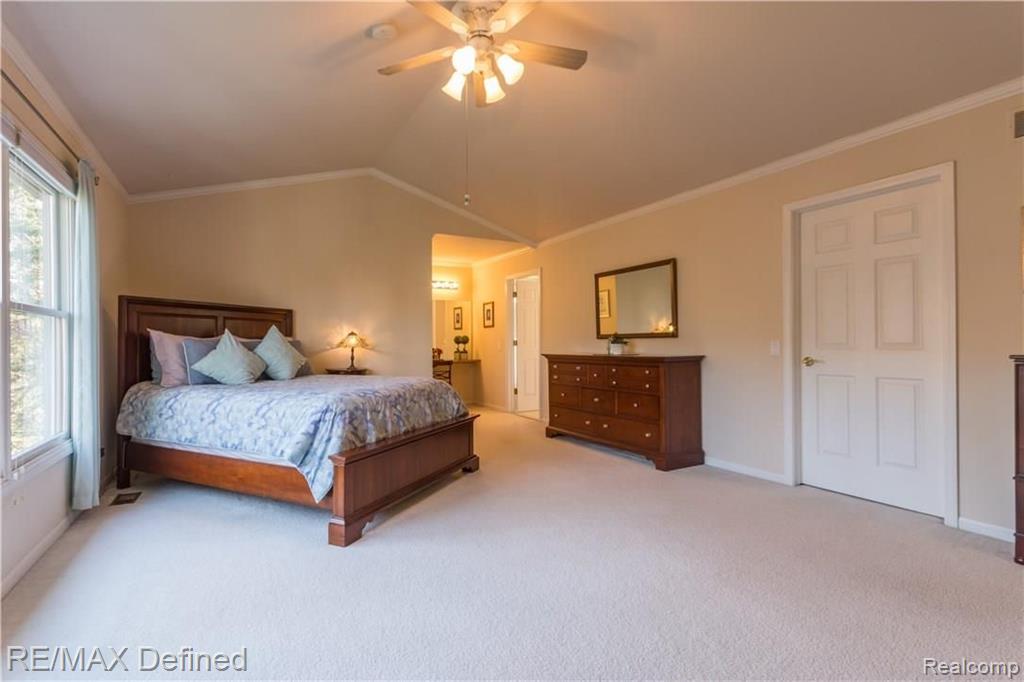 3819 Red Root Road Lake Orion, MI 48360 - Photo 29 of 37