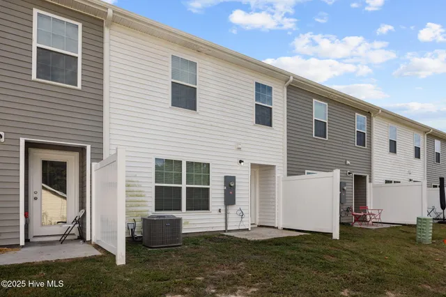 $232,500 | 3100 Tatlock Way, Unit D, Greenville, NC 27834