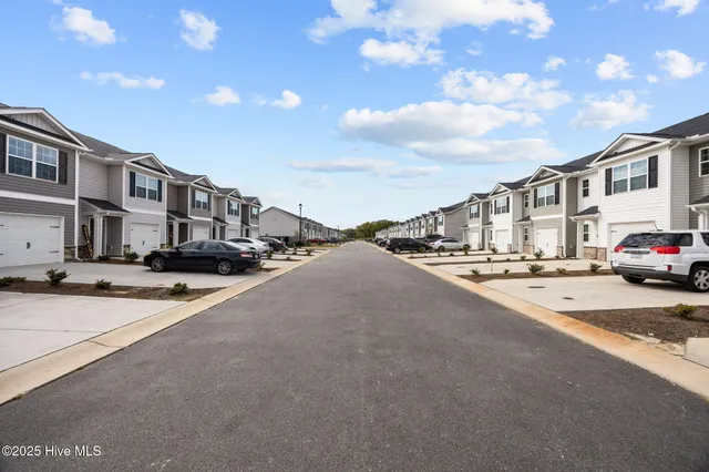 $232,500 | 3100 Tatlock Way, Unit D, Greenville, NC 27834