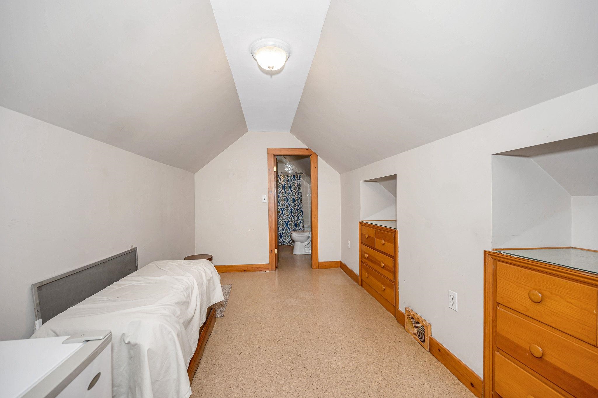 46 Lake Street Nashua, NH 03060 - Photo 15 of 30