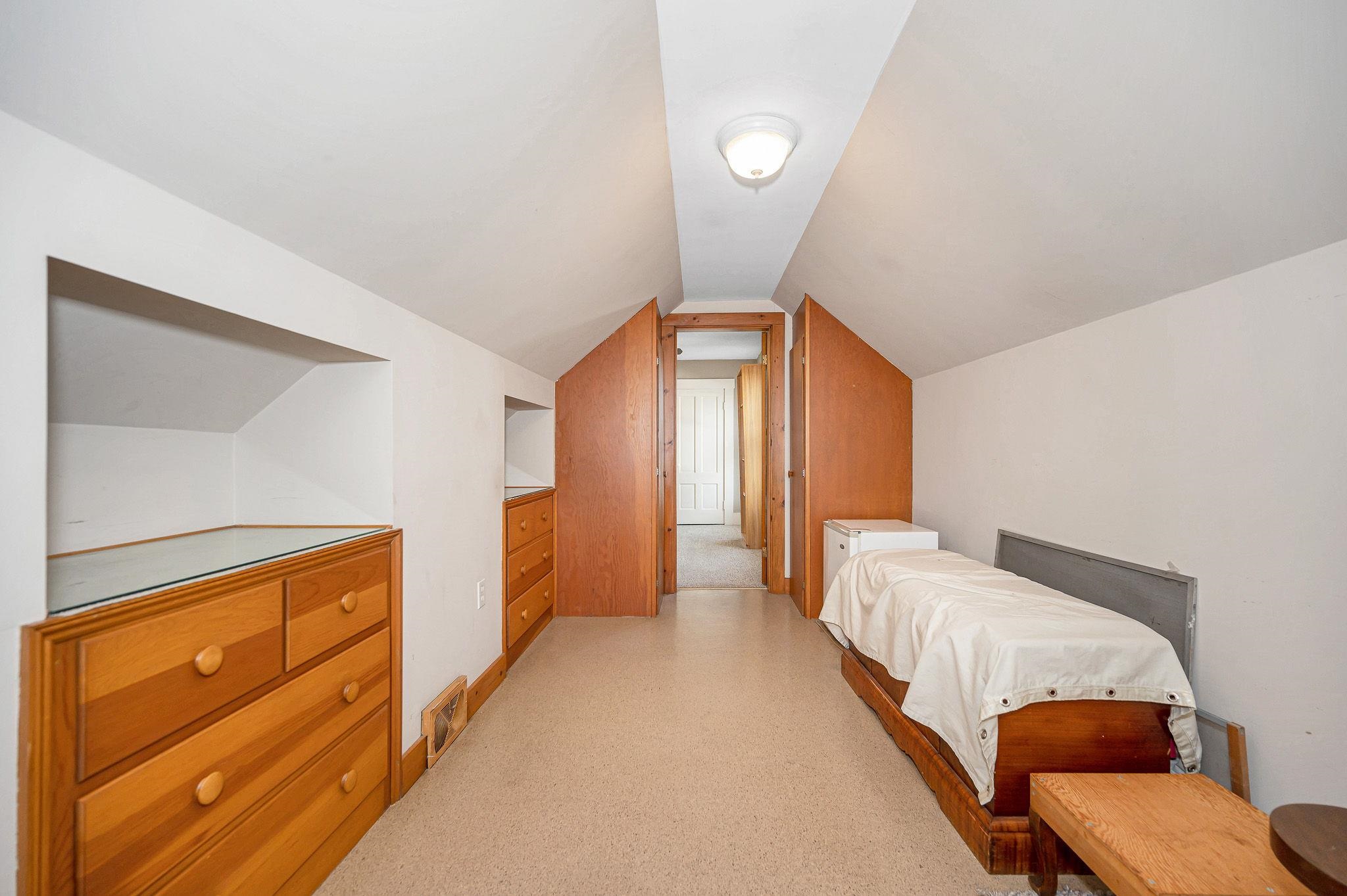 46 Lake Street Nashua, NH 03060 - Photo 16 of 30