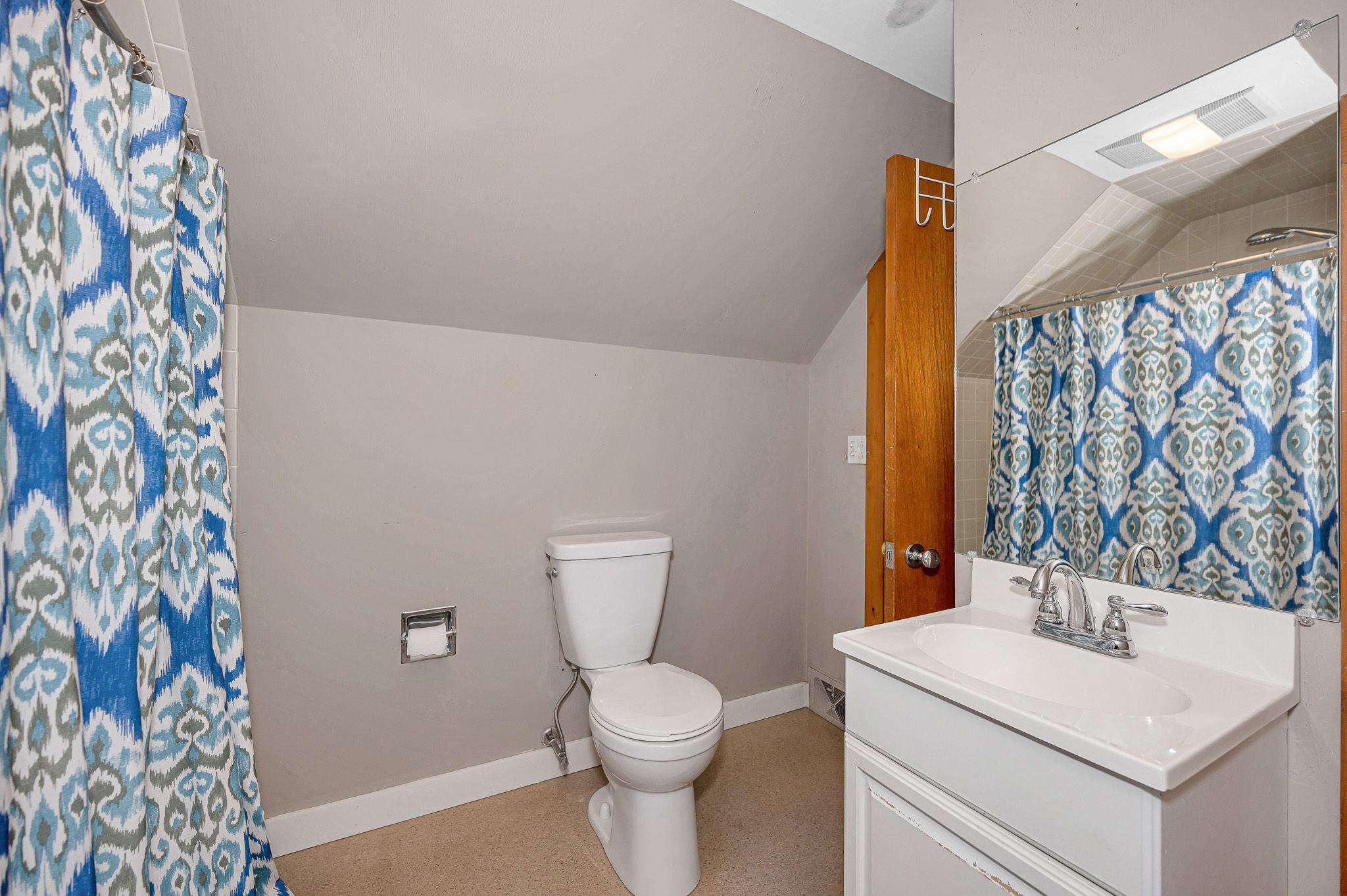 46 Lake Street Nashua, NH 03060 - Photo 18 of 30