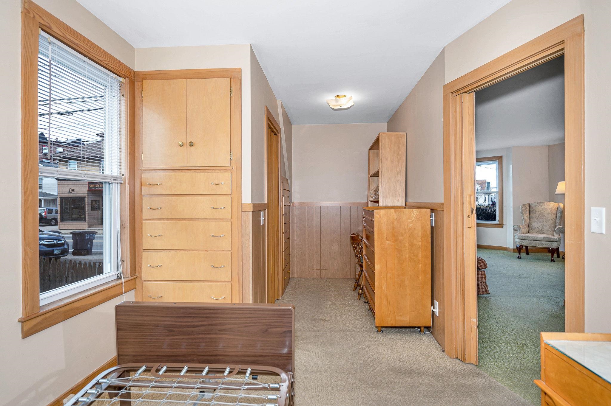 46 Lake Street Nashua, NH 03060 - Photo 3 of 30