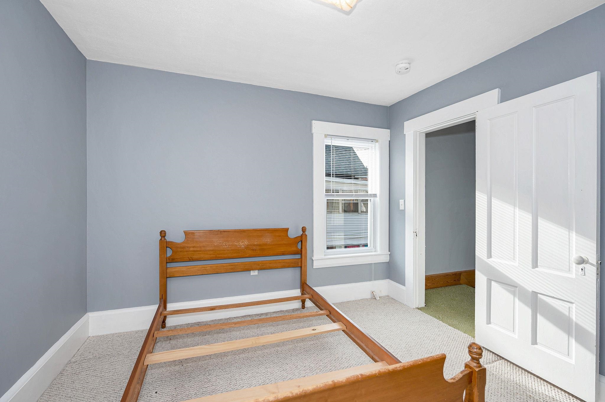 46 Lake Street Nashua, NH 03060 - Photo 6 of 30