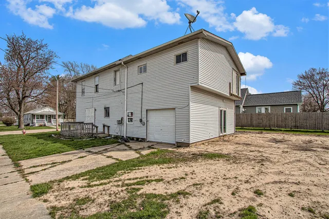 $89,500 | 202 Poplar Street, Three Oaks, MI 49128