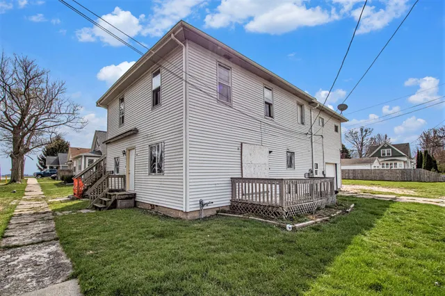 $89,500 | 202 Poplar Street, Three Oaks, MI 49128